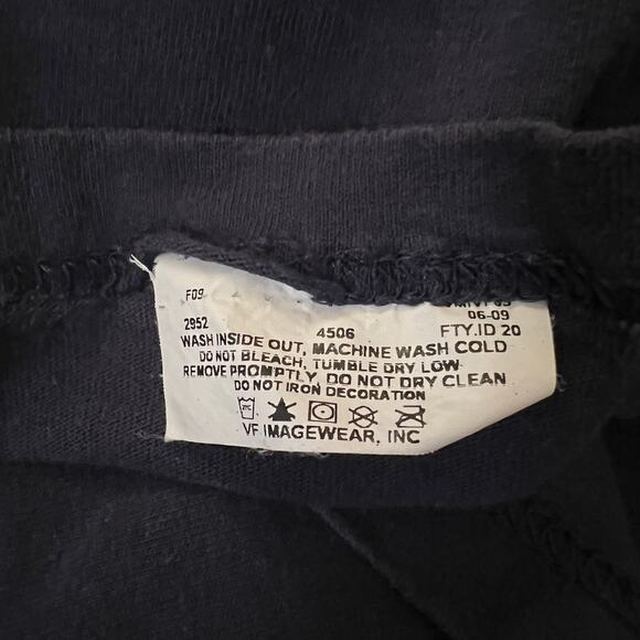 Yankees 2009 Champions Shirt XXL/2XL Majestic MLB World Series Graphic Tee Navy - Picture 6 of 6